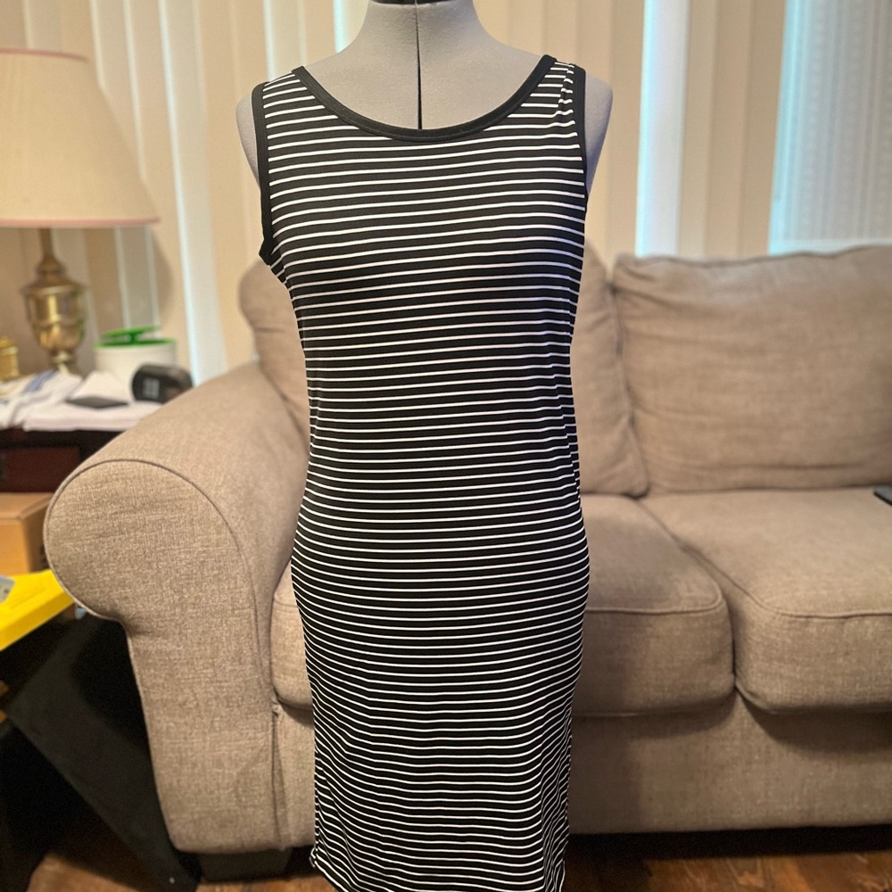 Black and White Striped Sleeveless Dress
